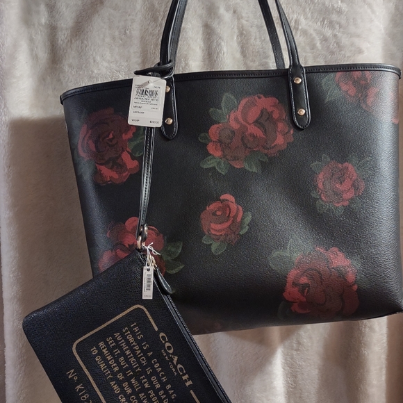Coach Reversible Floral City Tote with Detachable Clutch - Picture 6 of 10